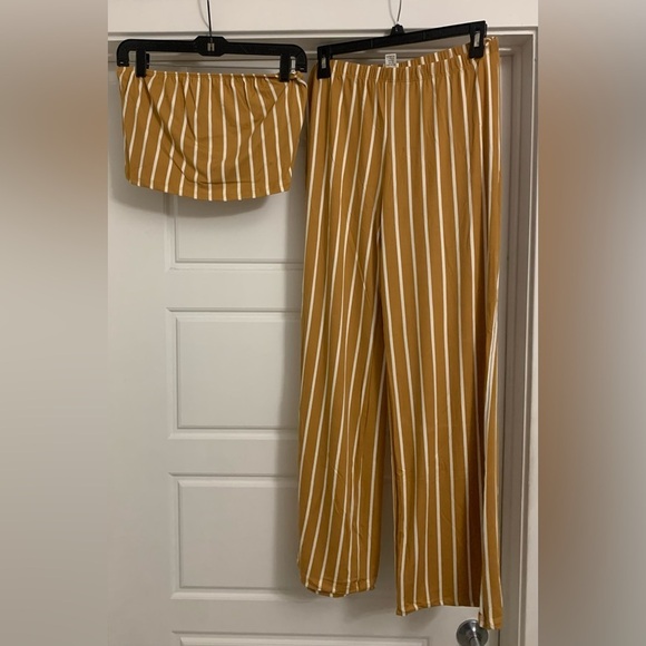 NEW CAPELLA PLUS SIZE Gold Striped Two Piece Tube Top Wide Pants Set 2XL 3XL - Picture 2 of 5